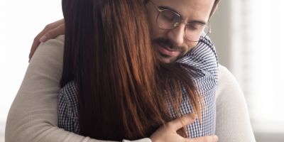 A man supporting a woman going through the Woodlands IVF